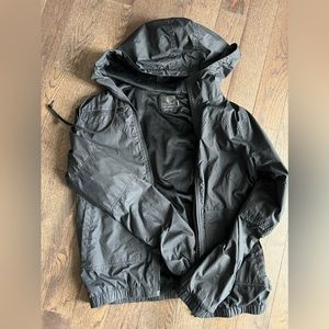 Volcom light rain jacket | black | size small